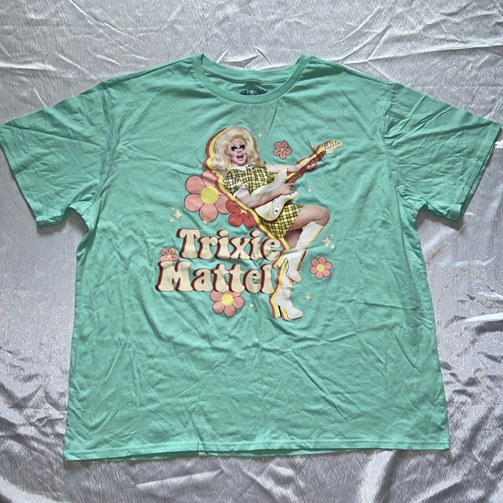 10 mix tees T-shirt graphics ❗️SALE ❗️bundle 10 pieces